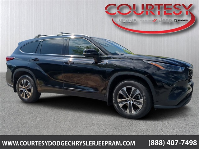 2022 Toyota Highlander XLE