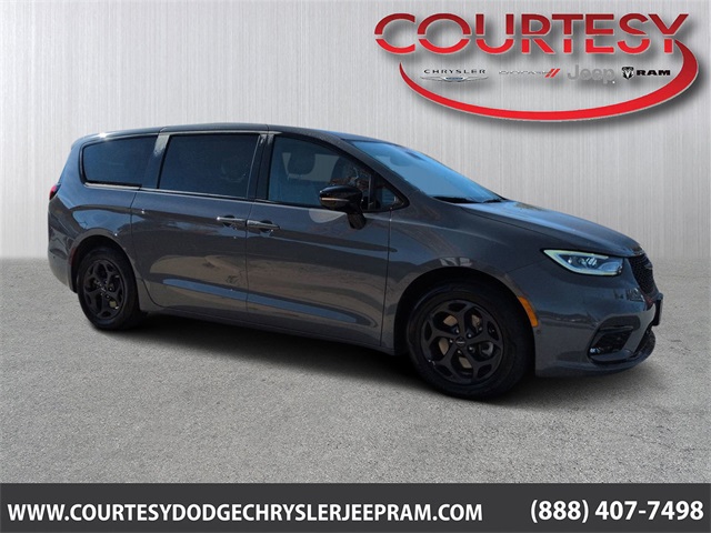 2023 Chrysler Pacifica Hybrid Limited
