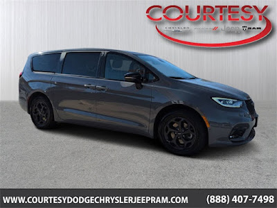 2023 Chrysler Pacifica Hybrid