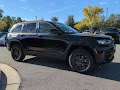 2027 Jeep Grand Cherokee Laredo Altitude