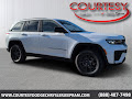 2027 Jeep Grand Cherokee Laredo Altitude