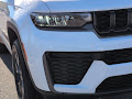 2027 Jeep Grand Cherokee Laredo Altitude